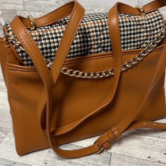 A New Day Plaid Crossbody Bag With Gold Chain - Picture 10 of 16